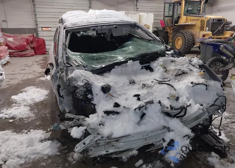 2019 Subaru Outback 2.5I Premium z USA, uszkodzony, nr VIN 4S4BSAHC3K3303195